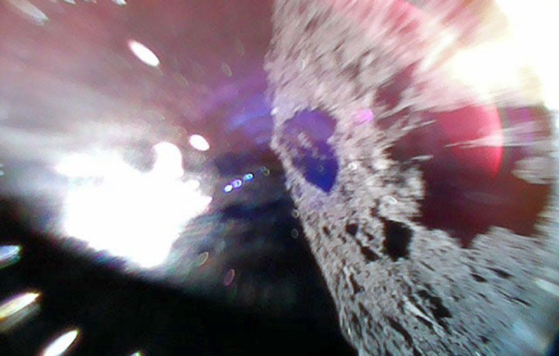 فرود موفق ۲ کاوشگر ژاپن بر سیارک «ریوگو» (+تصاویر)