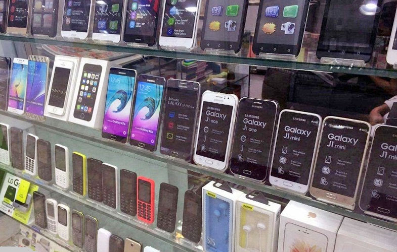 جزئیات تخلفات میلیاردی واردات تلفن همراه