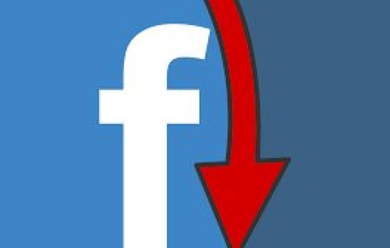 ترمز رشد فیس‌بوک کشیده شده است!
