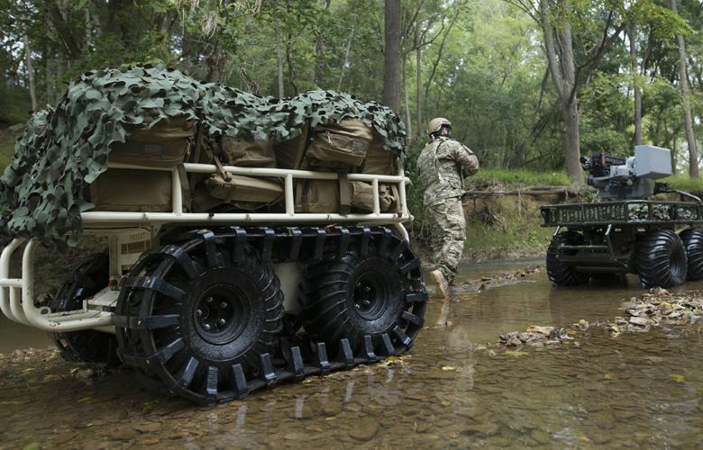 رزمایش بزرگ برای ورود ۷۰ روبات خودران به ارتش بریتانیا (+عکس)