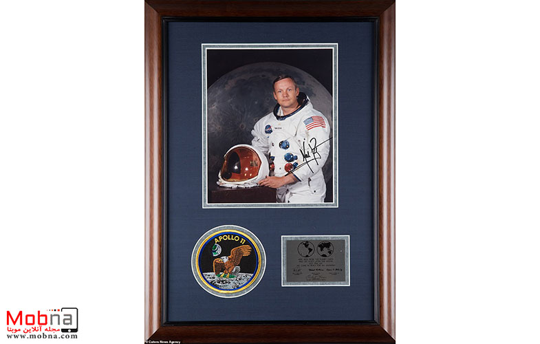 7516932 6503607 Neil Armstrong signed photograph fetched 4 200 3 300 at auction a 67 1545062542717