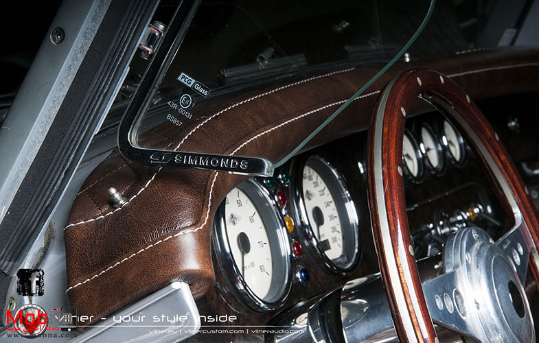 morgan plus 8 35th anniversary edition gets a leathery interior makeover from vilner photo gallery 9