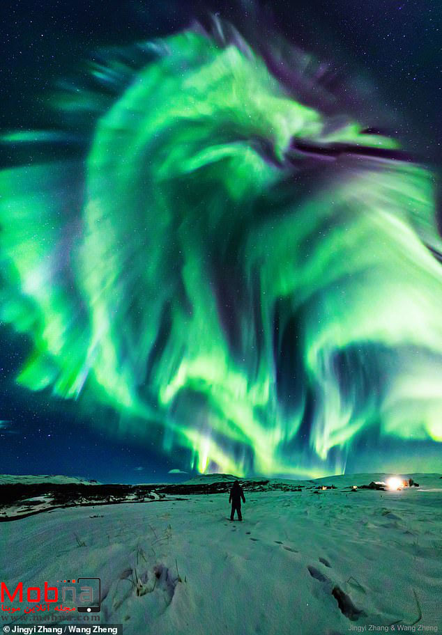 10041426 6724573 A uncanny aurora of a green dragon was snapped in Iceland on Feb a 18 1550673027316