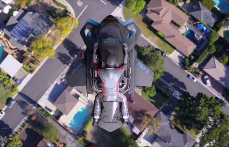 با این موتور سیکلت پرنده تا ارتفاع 4500 متری پرواز کنید (+عکس)