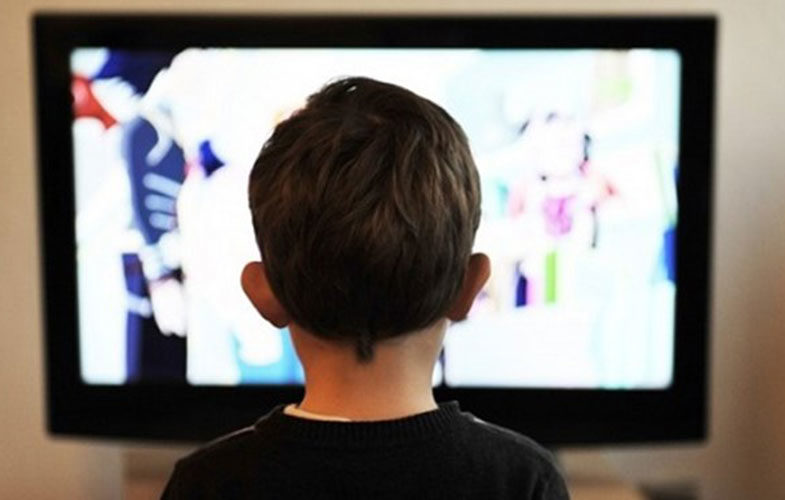 بچه‌های زیر ۵ سال نباید بیش از یک ساعت به نمایشگر نگاه کنند