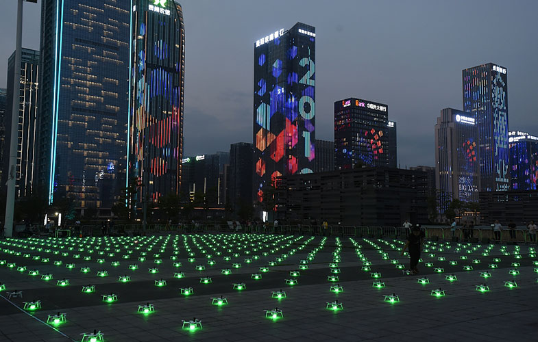 رقص نور پهپادی در چین!(+تصاویر)