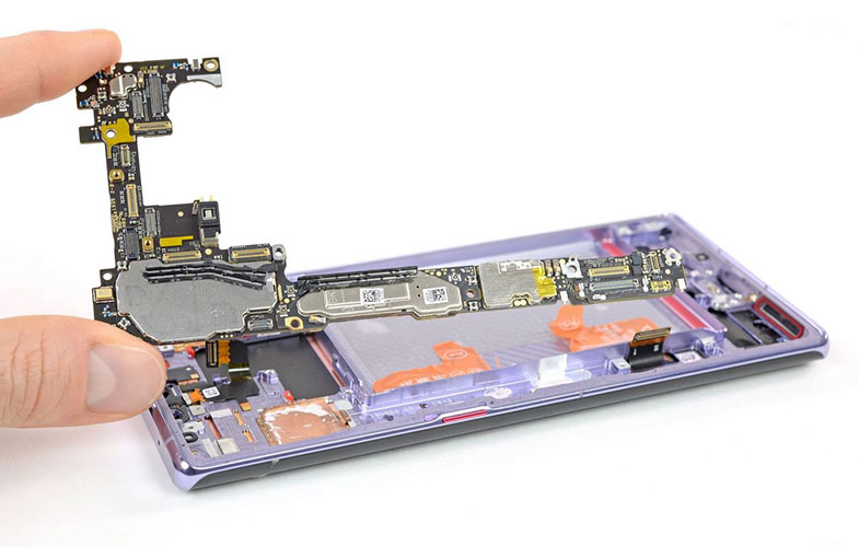 به تایید وب‌سایت iFixit گوشی Huawei Mate 30 Pro راحت‌تر از رقبا تعمیر می‌شود