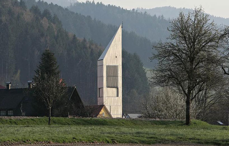 برج چوبی مثلثی در آلمان! (+تصاویر)