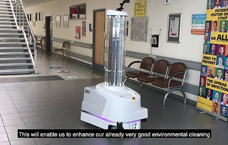ربات‌ها محیط بیمارستان را پاکسازی می‌کنند