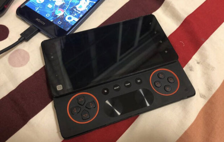 فروش نمونه اولیه یک موبایل بازی رایانه ای به قیمت ۳۴ دلار