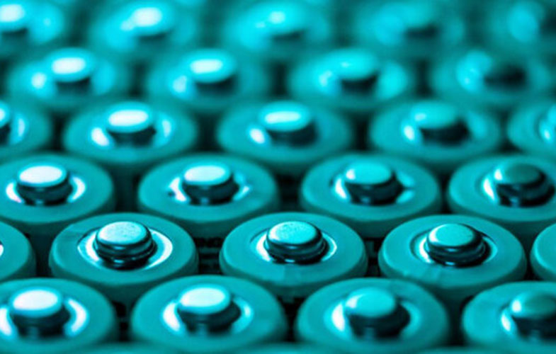 ساخت باتری‌های لیتیوم یونی ضد حریق که ۸۰ درصد سبک‌تر هستند