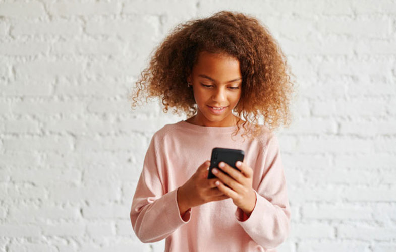 مراقبت‌های پس از خرید اولین گوشی هوشمند برای کودکان و نوجوانان