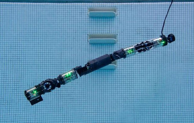 رباتی که زیرآب شنا می‌کند