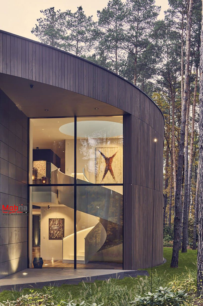 طراحی خانه چوبی ماژولار در دل جنگل درختان کاج لهستان (+عکس)