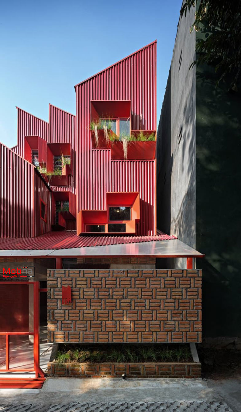 خانه‌ای قرمز به سبک فلز در اندونزی!(+عکس)