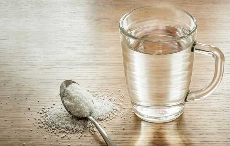 محلول آب نمک، روشی مفید برای کاهش بار ویروسی