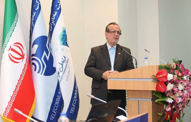دکتر محمودزاده: رشد و توسعه متوازن شرکت با تفویض اختیار به تمام مناطق مخابراتی صورت می گیرد