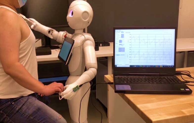 ربات‌هایی که فشار خون را با لمس بدن اندازه‌گیری می‌کنند!