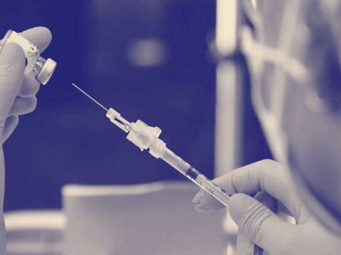 زنان باردار باید دوز تقویت‌کننده واکسن کووید-۱۹ را دریافت کنند