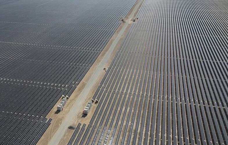 برنامه بزرگترین پارک خورشیدی جهان برای رسیدن به انرژی ۵ گیگاواتی