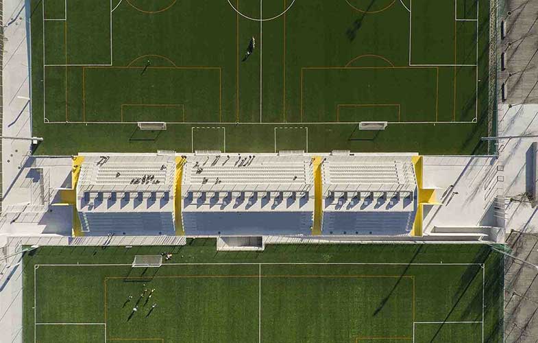 زمین فوتبال متفاوت در آویرو(+فیلم و عکس)