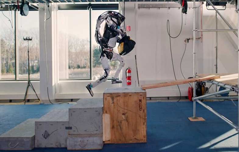 نگاهی به مهارت‌های ربات اطلس بوستون داینامیکس (+فیلم)