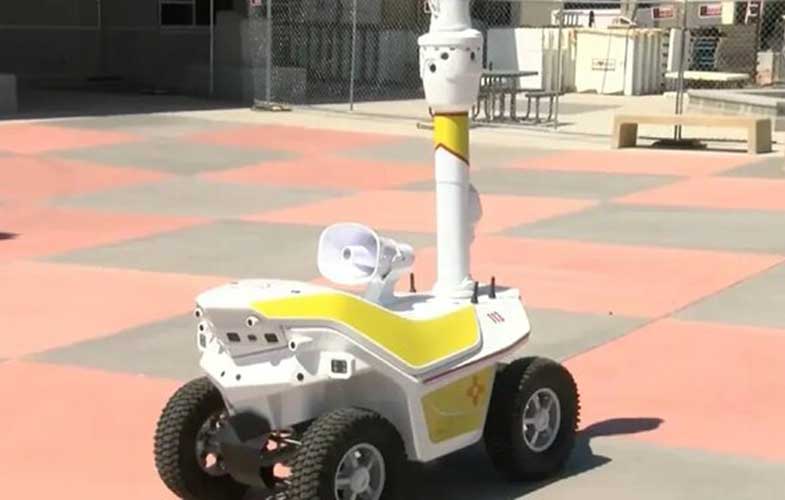 استفاده از ربات نگهبان مدرسه در آمریکا