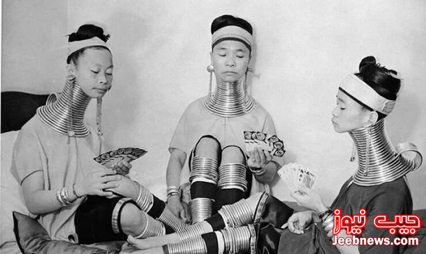 3 برمه ای در حال کارت بازی طی مسافرت به لندن/ ۱۹۳۵