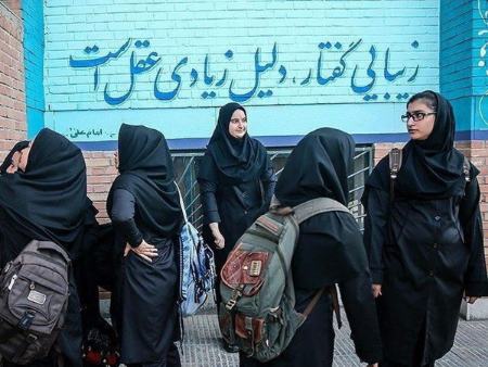 نماینده مجلس: لایحه حجاب به حوزه دانش‌آموزی ورود کرده/ محصلین به فراجا معرفی می‌شوند