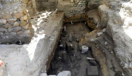 سکه‌های طلا و کوزه‌های حاوی جسد نوزاد؛ کشفیات تازه در «کارتاژ» باستانی