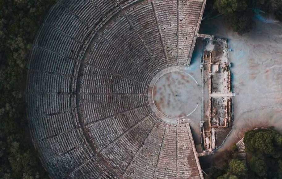 تئاتر روباز 2300 ساله (عکس)