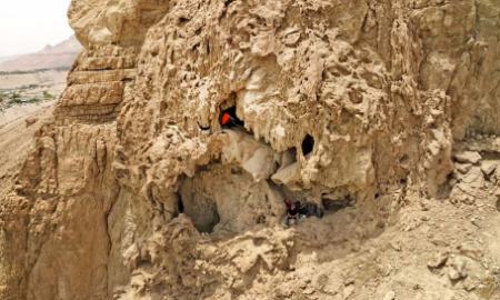 کشف گنجینۀ دو هزارسالۀ «شورشی‌ها» در این غار صعب‌العبور