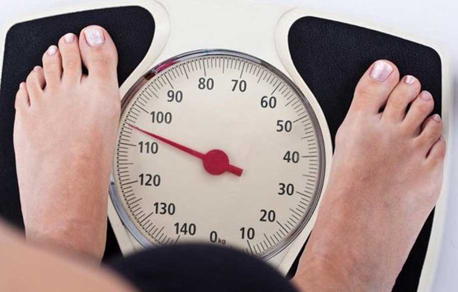زنان برای رسیدن به ۱۰۰ سالگی وزن خود را ثابت نگه دارند