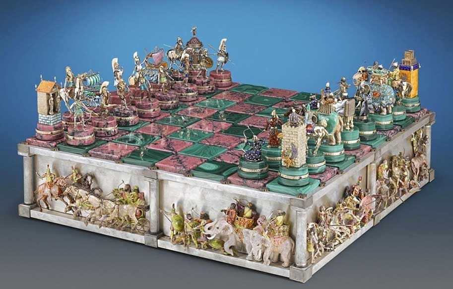 ست شطرنج میلیون دلاری با الهام از نبرد تاریخی مقدونیان و ایرانیان (+فیلم و عکس)