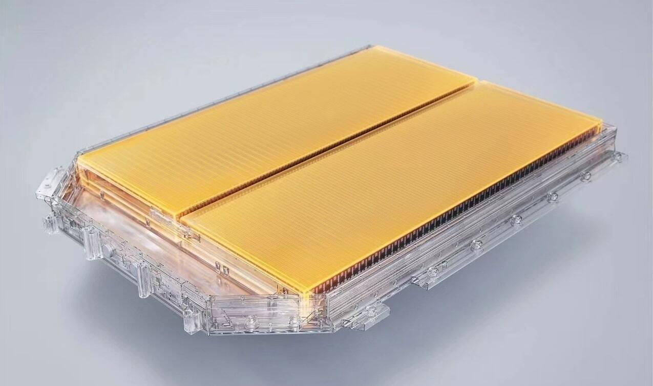 آجر طلایی ؛ زیکر چین مقاوم ترین باتری خودرو را معرفی کرد (+فیلم تست و عکس)