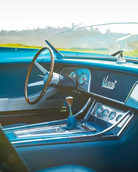 پونتیاک ویوانت ؛ شاهکار طراحی دهه 60 را ببینید!